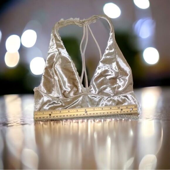 Youmita Underwear & Intimates l Cream Colored Velvety Bralette, Bra, Cami l L - Picture 4 of 11